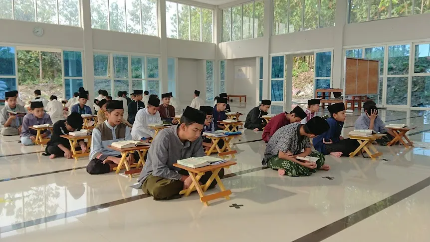 Memahami Pembacaan Al-Qur'an di Bulan Ramadhan